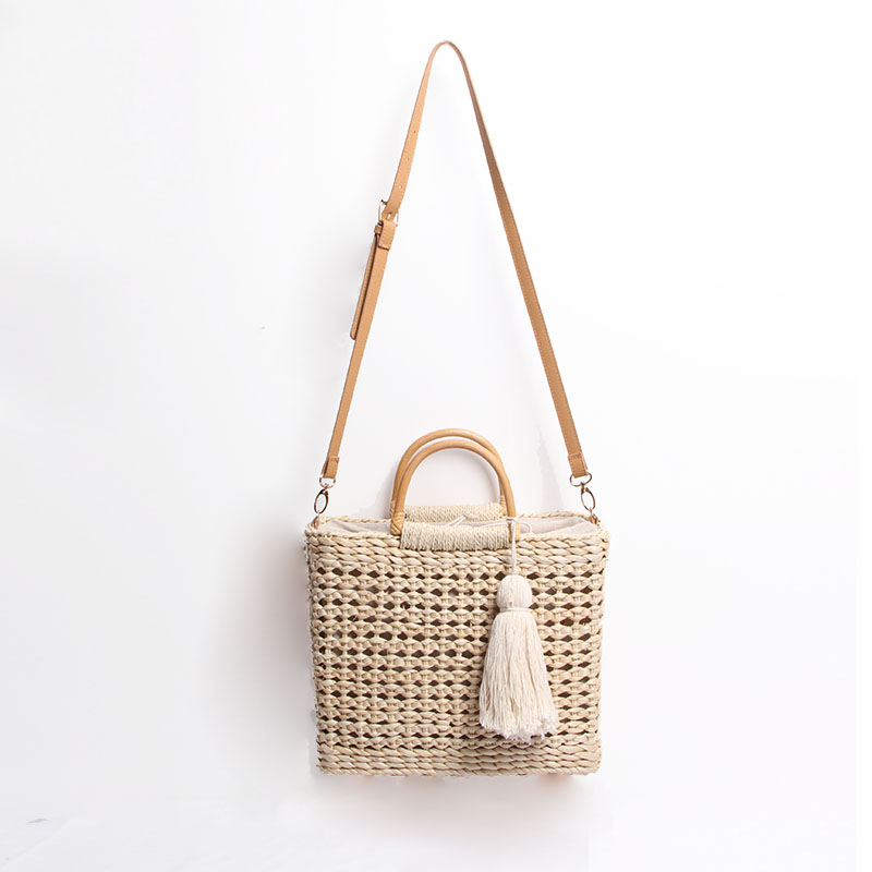 2019 Hollow Straw Bag Holiday Beach Bag Fashion Tassel Handmade Straw Bag Woven Bag Women Messenger Bag